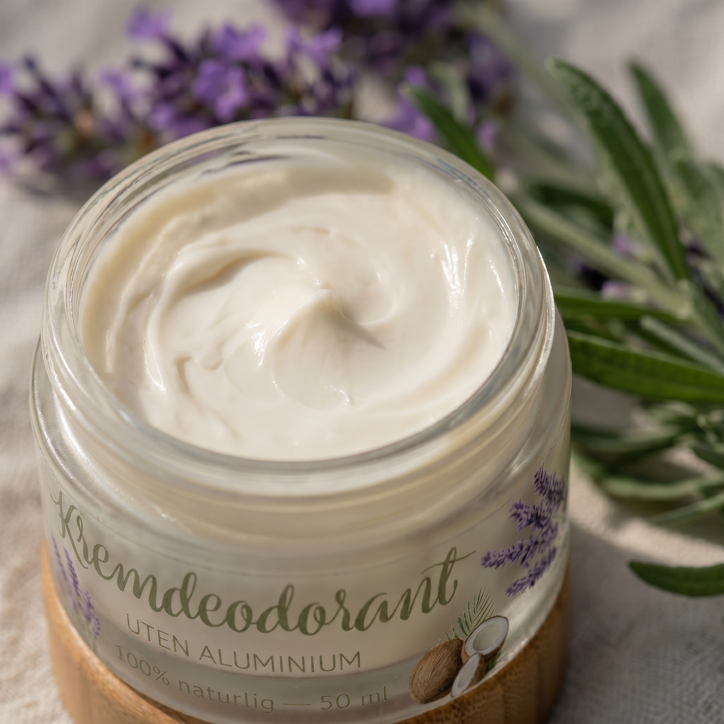 
                  
                    100% naturlig kremdeodorant, UTEN aluminium - Bestselger!
                  
                